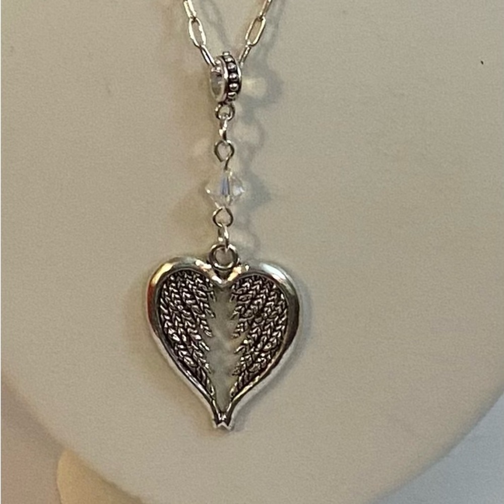 NEW Swarovski Crystal with angel wing charm necklace